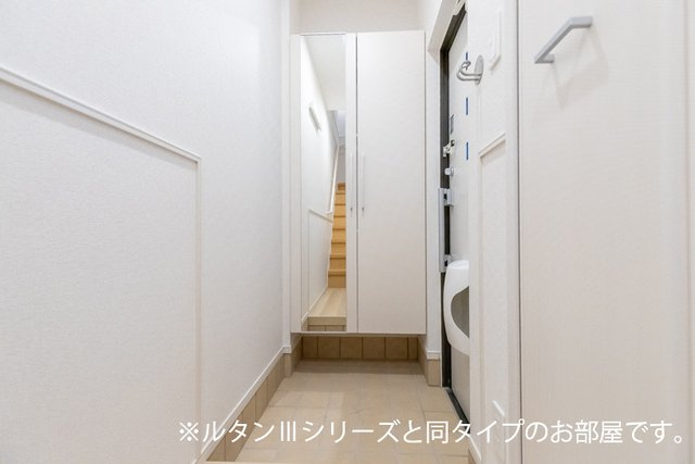 ラヴィアンローズの玄関