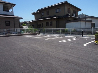 【駐車場】 | コンフォール安室 | カースペースがあります