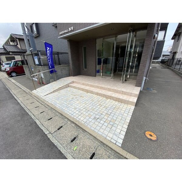 GOODHILL筥松 筥松小学校区のエントランス|GOODHILL筥松