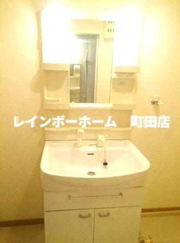 アルドーレ　芹沢※初期費用分割あと払いサービス利用可能物件の洗面所|左右反転です。