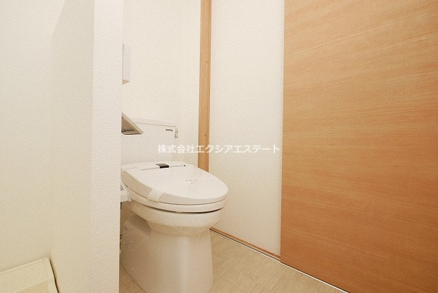 Fmaison西加賀屋Ⅱ番館のトイレ