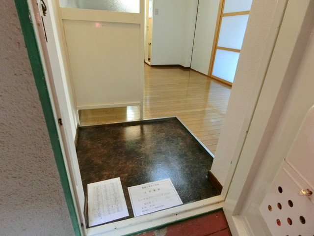 中ノ山ハイツの玄関