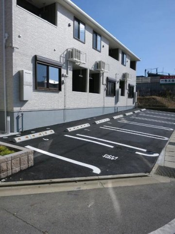 グランデ・Ⅵの駐車場