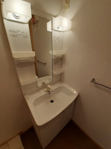 ひかり西浦の洗面所