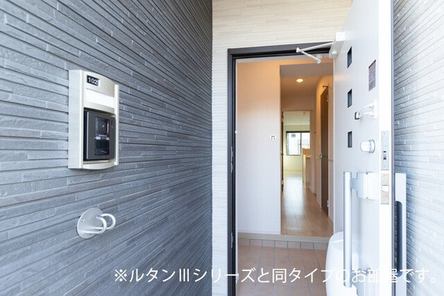 ラヴィアンローズの玄関