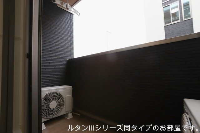 ラヴィアンローズのバルコニー