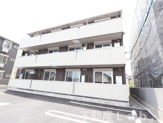 エクセル八代の外観