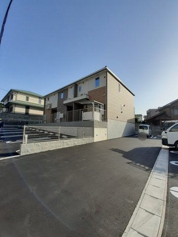 ロワール戸崎の駐車場