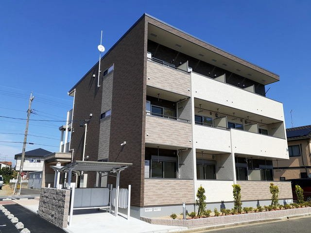 グランロードの外観
