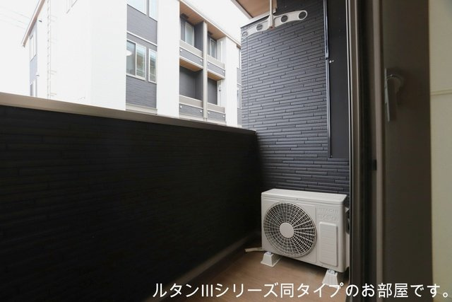 ラヴィアンローズのバルコニー