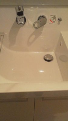 【洗面所】 | ＣＡＳＡ一里塚　カーサイチリヅカ | 明るい洗面所です