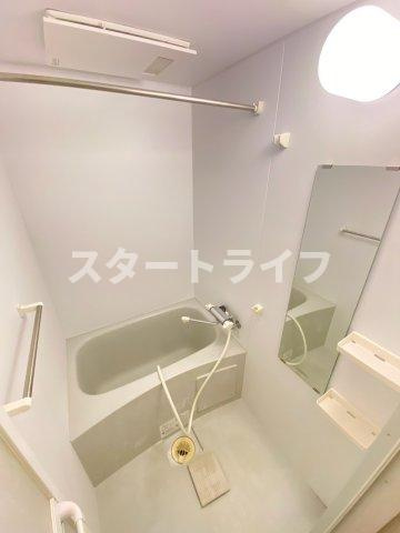 大阪市淀川区木川東２丁目の賃貸マンションの浴室