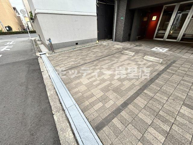 大阪市阿倍野区阪南町３丁目の賃貸マンションの駐車場