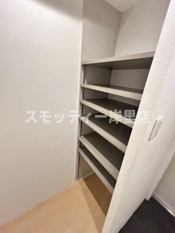 大阪市阿倍野区阪南町３丁目の賃貸マンションの玄関