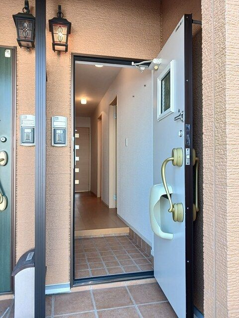 グランツ　アンジェの玄関