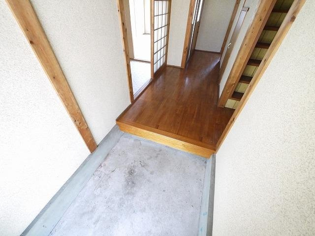 大西勉貸家（大安寺一丁目）の玄関|落ち着いた玄関です