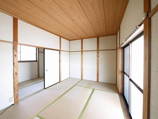 大西勉貸家（大安寺一丁目）の和室|和室ならではの温かな和の空間で寛ぎの時間を過ごせます