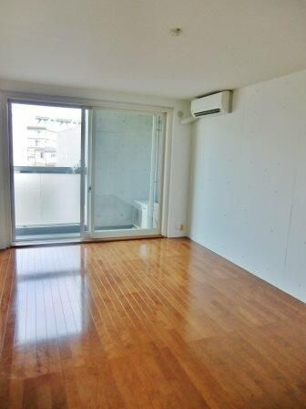 ラフィネ王子の内装