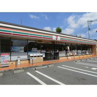 【周辺】 | プロヴィデンス秀洋 | コンビニ「セブンイレブン北区浮間中央通り店まで332ｍ」