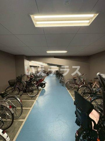 ストークコートのロビー