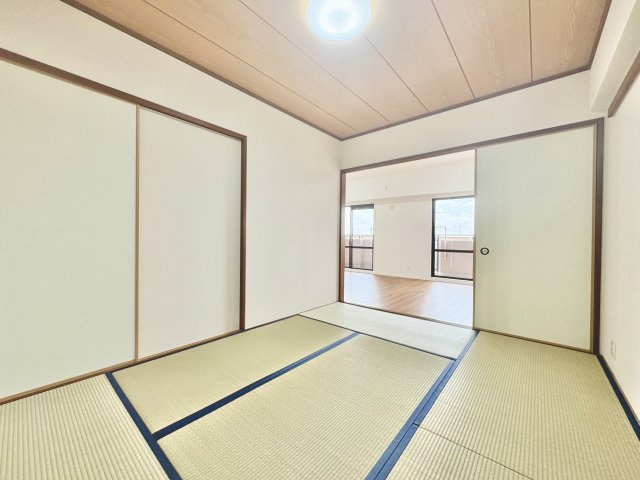 サンハウス小幡緑地東の和室