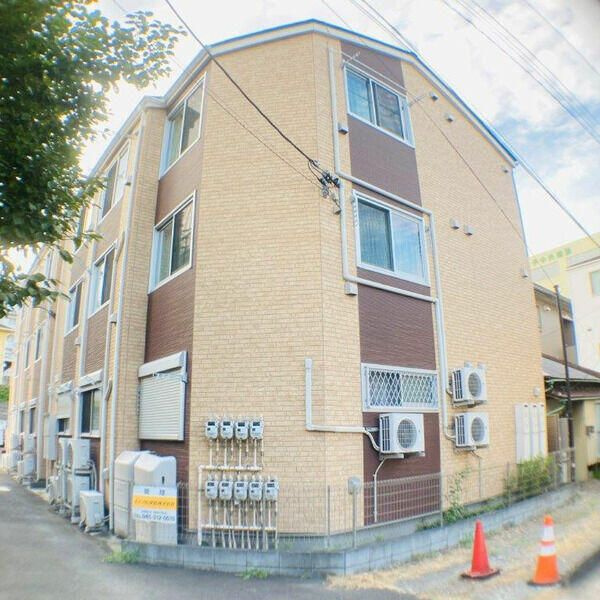 Ｌｅｓ　Ａｉｌｅｓ　Ⅳの外観