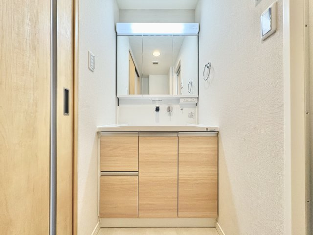 ライオンズマンション矢田川橋緑地ウエストの独立洗面台