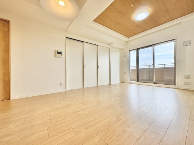 ライオンズマンション矢田川橋緑地ウエストの居間・リビング