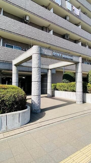 レクセル新子安の外観