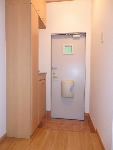 エテルノの玄関|明るい玄関です
