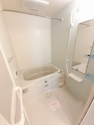 グリーンワールド　Ⅲの浴室|コンパクトで使いやすいお風呂です