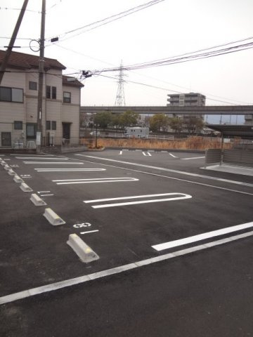 クレストコートⅠの駐車場|駐車場に車を止められます