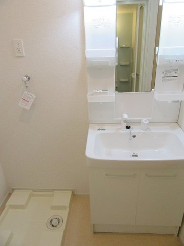 若葉Ｆの洗面所|使いやすい洗面所です