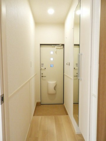 アクシス　ウィル　中野東の玄関|収納もある玄関です