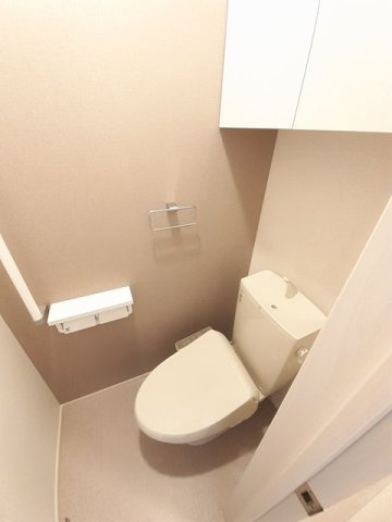クラールのトイレ|清潔感のあるトイレです