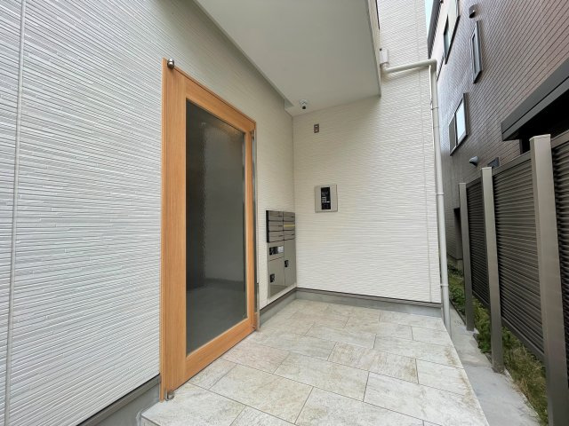 グランティック卸町のエントランス