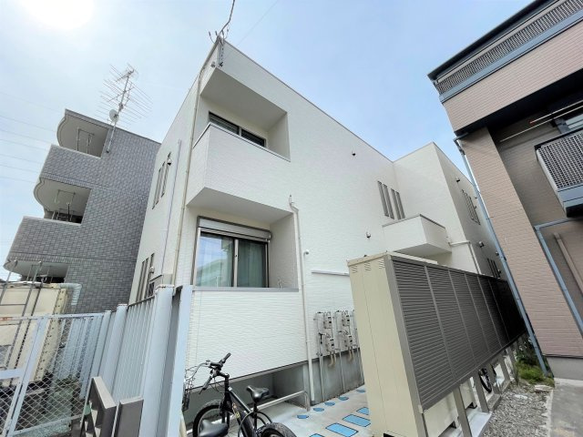 グランティック卸町の外観
