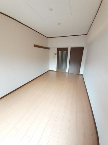 Ｂｅｌｌｅ　Ｄｅｍｅｕｒｕ　ｙの内装|明るい色調の室内です