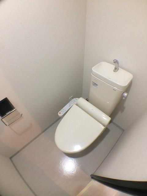 エル･イソベ三宮のトイレ