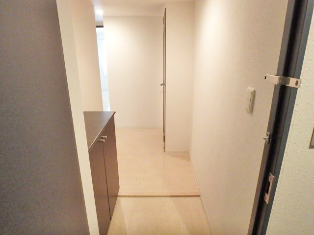 【玄関】ラクラス札幌北７条 