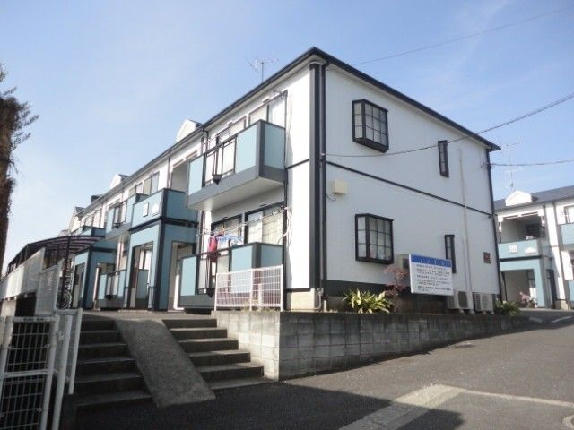 田園ハイツＧ棟のエントランス