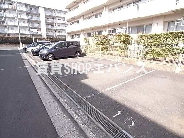 【駐車場】 | ＬＥＯ拾八番館