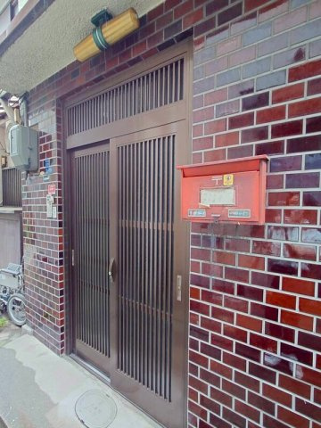 【エントランス】