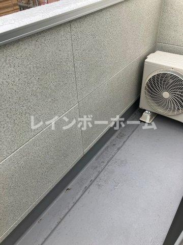 AJ馬橋Ⅴ 特典：仲介手数料が無料です!!のバルコニー|開放的で明るい空間を演出してくれるバルコニーです