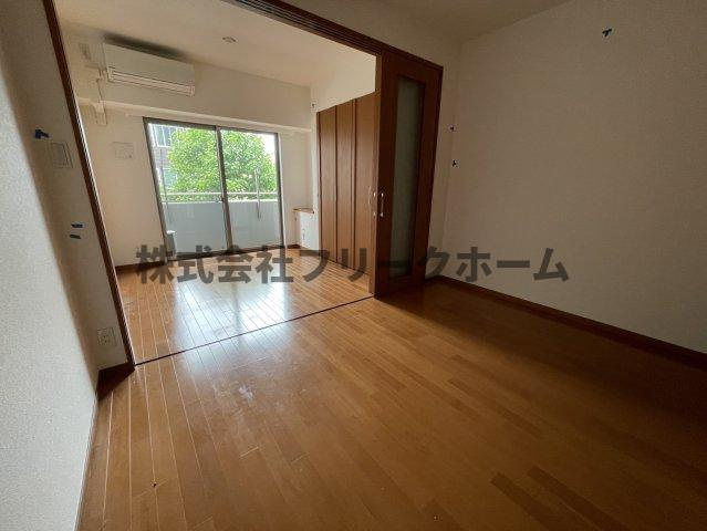 小金井市本町４丁目の賃貸マンションの居間・リビング