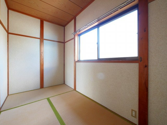 大西勉貸家（大安寺一丁目）の和室|趣のある和室です