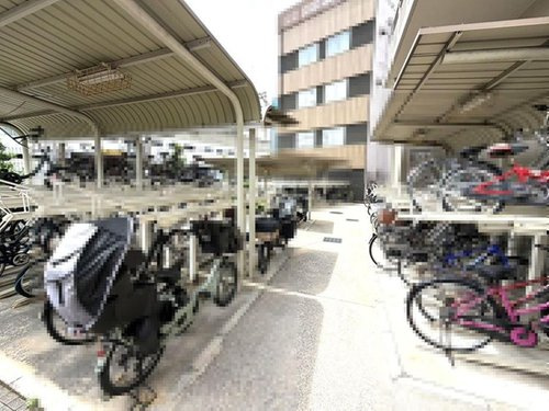 ファミール守口駅前エアーズタワーの駐輪場