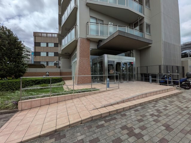 ファミール守口駅前エアーズタワーの外観