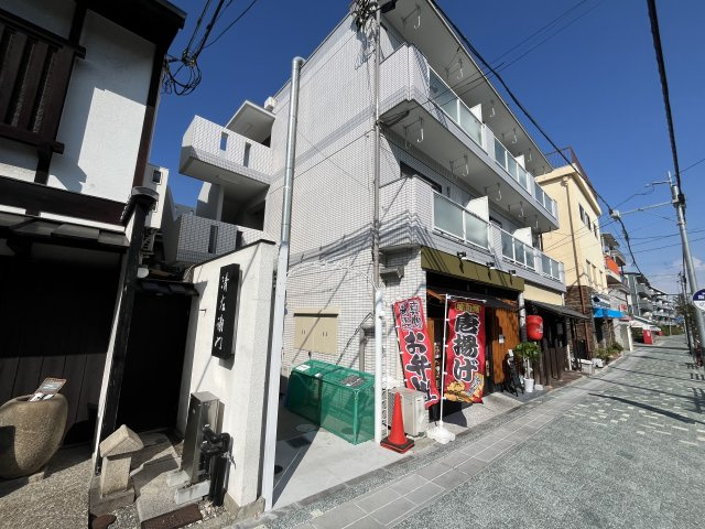 ＬＬ甲子園ビルの外観