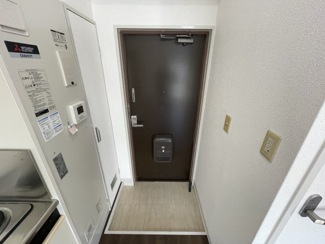 ＬＬ甲子園ビルの玄関